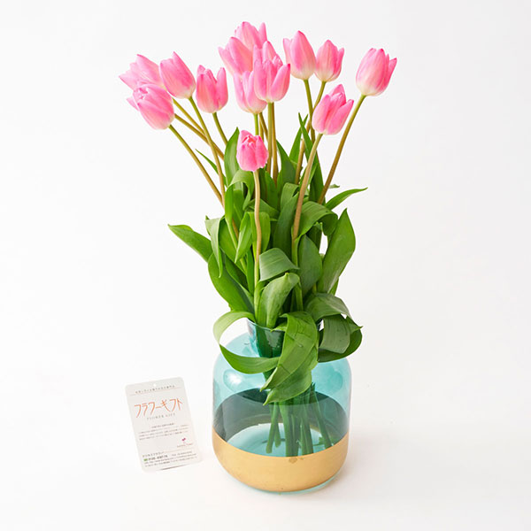 おしゃれな花の贈り物　花瓶（ブルー&ゴールド）とチューリップ　15本花束ブーケ（ピンク）