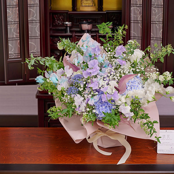 おしゃれな花の贈り物　仏花　スイートピーを使用したアレンジメントフラワー　Lサイズ